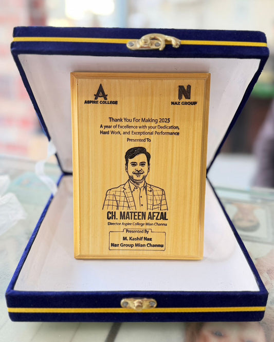 Executive Wood Award with Laser and Box